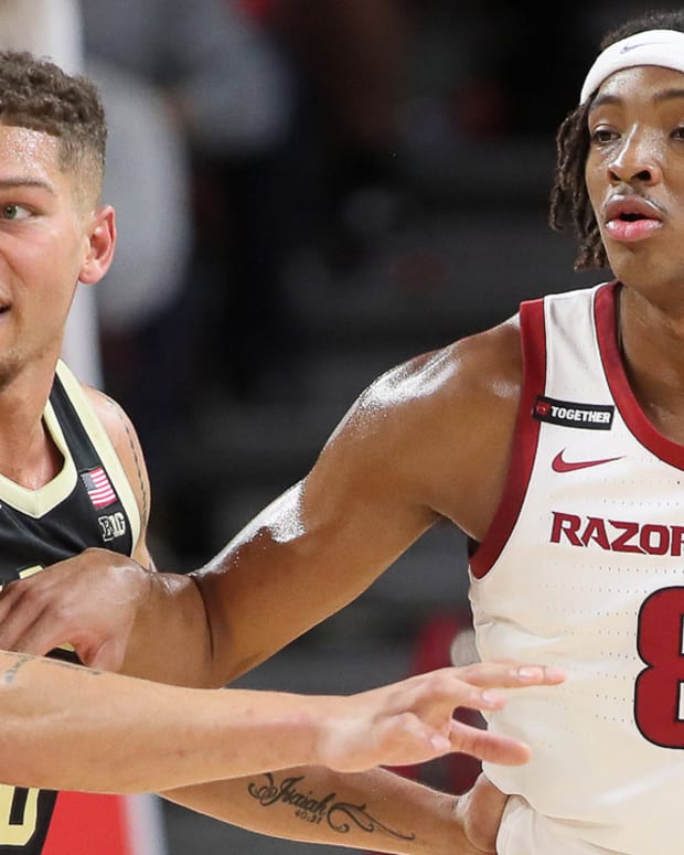 Razorbacks Chandler Lawson looking to get open against Purdue